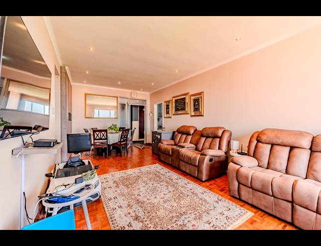 3 BEDROOM FLAT FOR SALE IN MORNINGSIDE